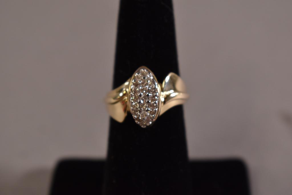 LADY'S 14KT GOLD & DIAMOND RING (1 of 3)