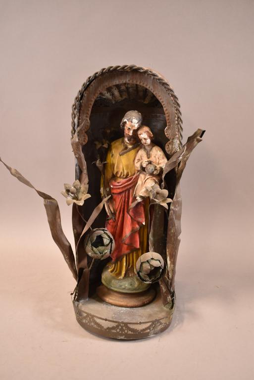 ANTIQUE CHALKWARE HAND PAINTED SANTO STYLE FIGURE (1 of 5)