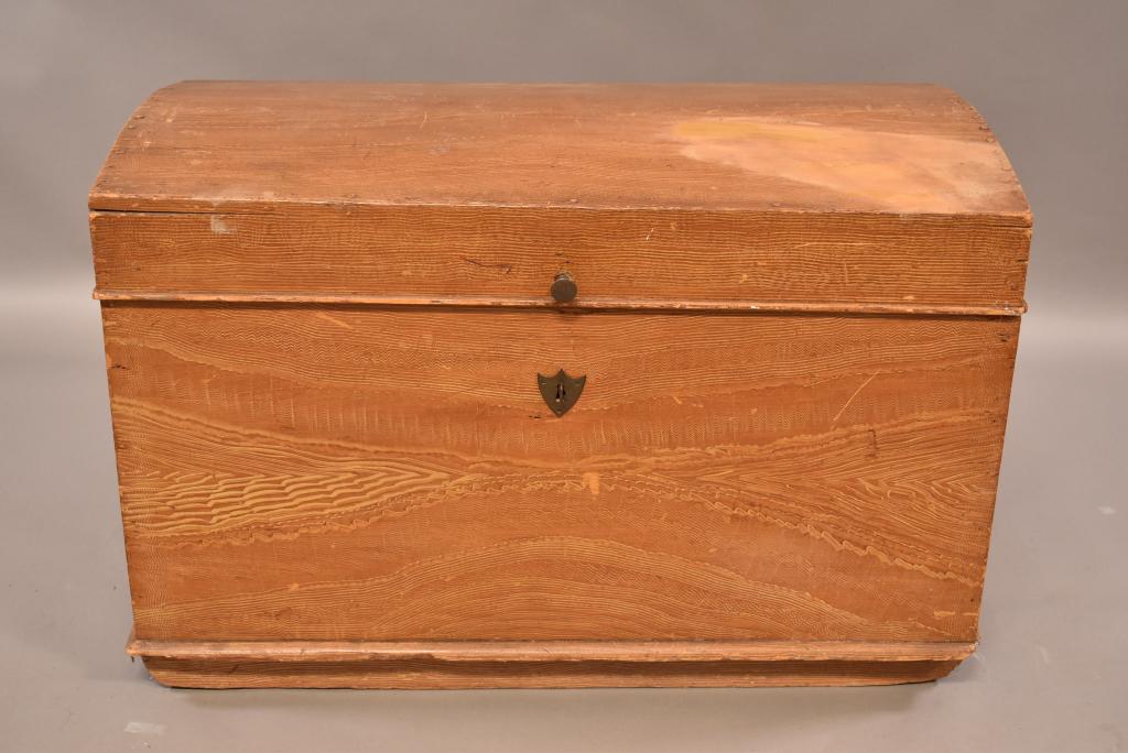 PRIMITIVE PAINTED GRAIN TOOL CHEST (1 of 5)