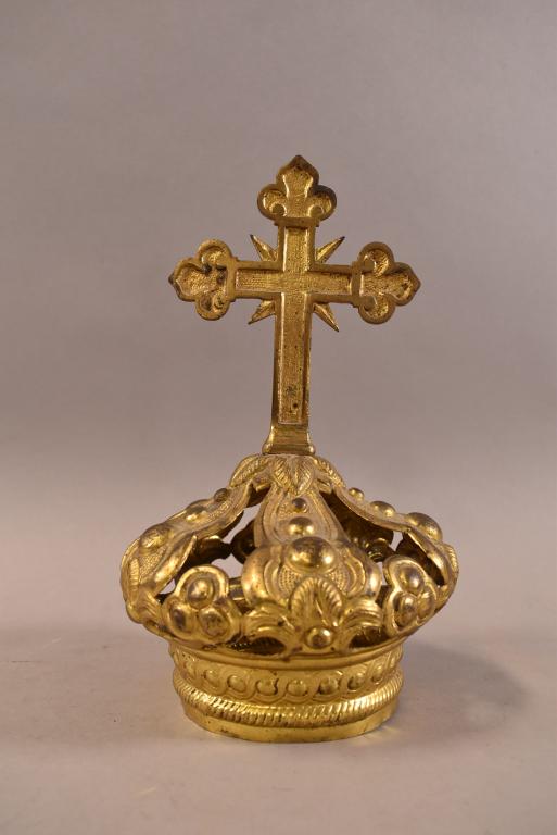 GILT METAL SANTO CROWN (1 of 4)
