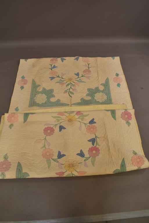 2 ANTIQUE QUILTS (1 of 5)