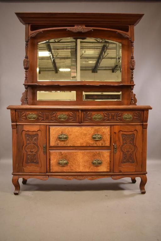VICTORIAN MIRRORED BACK WALNUT SIDEBOARD (1 of 5)