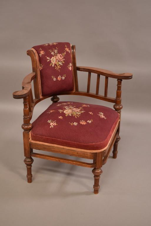 VICTORIAN NEEDLEPOINT CORNER CHAIR: SOME WEAR TO UPHOLSTERY. 29" W x 26" D x 28" H. THIS ITEM EXCEEDS SIZE LIMITATIONS FOR IN HOUSE SHIPPING.