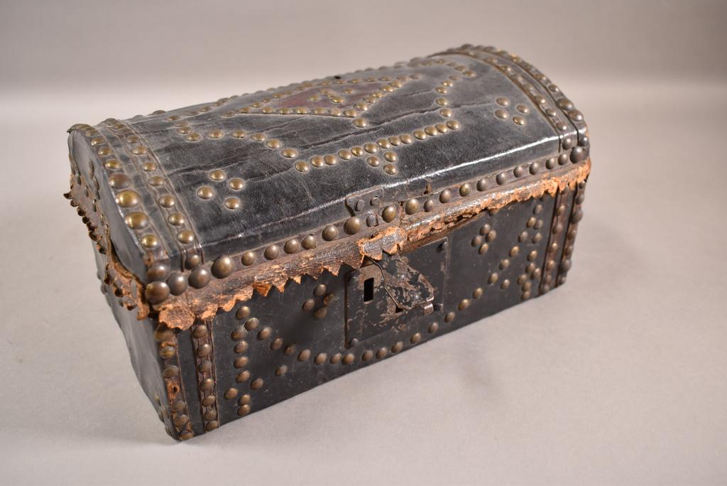 SPANISH STYLE TABLE TOP DOCUMENT BOX (1 of 5)