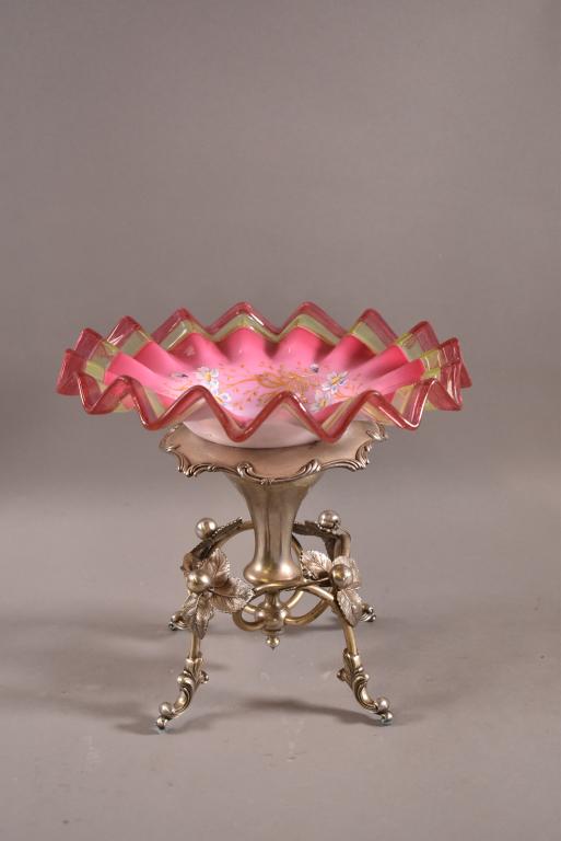 VICTORIAN SILVERPLATE & GLASS CENTER BOWL (1 of 3)