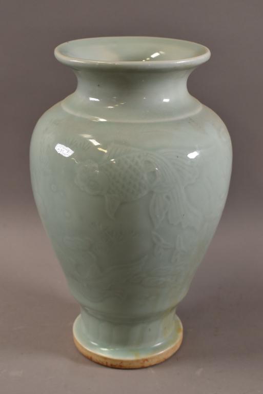 CHINESE CELADON FISH VASE (1 of 4)