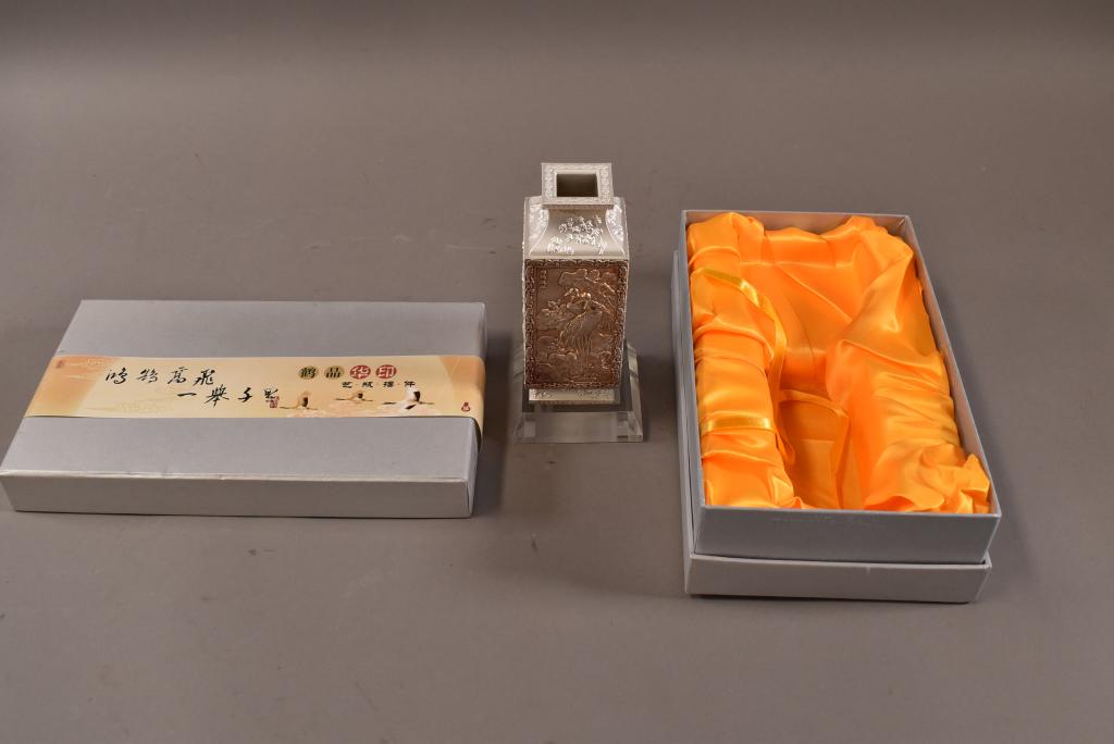 SILVER GILT VASE ON CRYSTAL BASE (1 of 5)