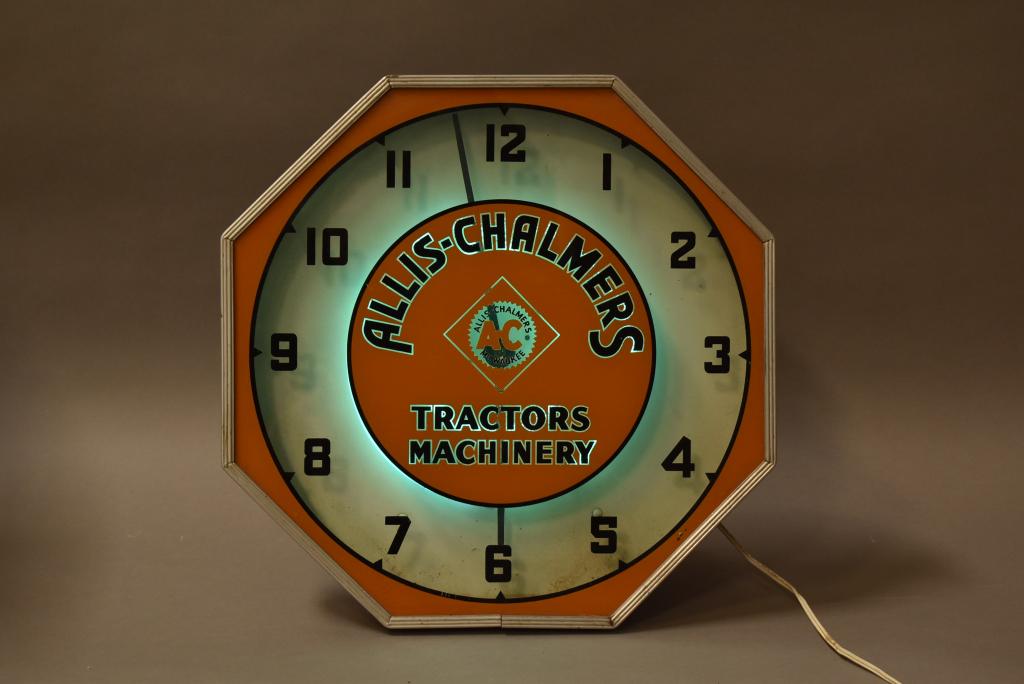 ALLIS-CHALMERS TRACTORS NEON CLOCK (1 of 4)