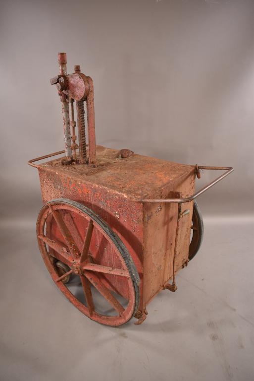 ANTIQUE PORTABLE BOWSER GASOLINE CART (1 of 4)