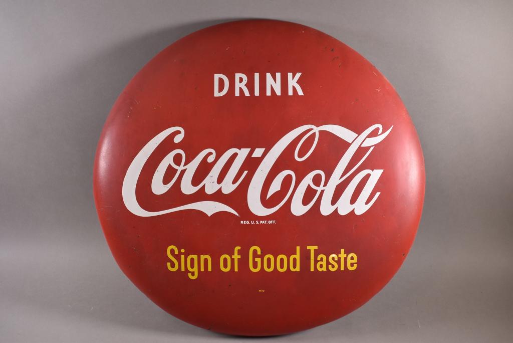 COCA COLA TIN BUTTON. (1 of 3)