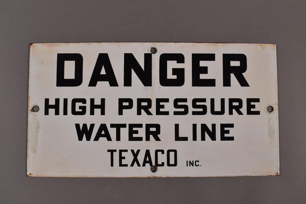 TEXACO DANGER PORCELAIN SIGN (1 of 2)