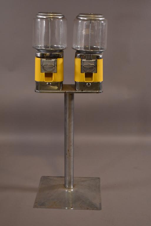DOUBLE GUMBALL MACHINE ON STAND (1 of 6)