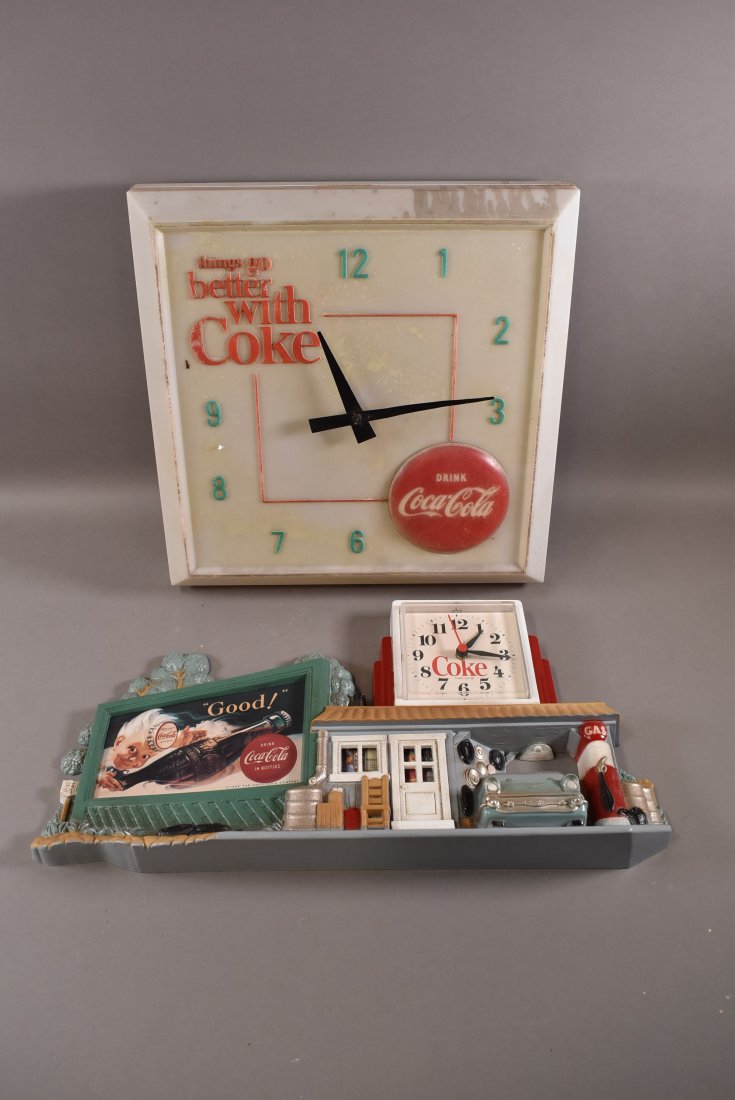 2 VINTAGE COCA COLA CLOCKS (1 of 5)
