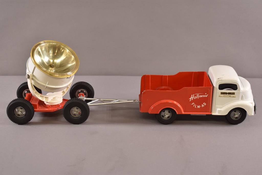 SMITH MILLER HOLLYWOOD FILM SPOTLIGHT TRUCK (1 of 5)