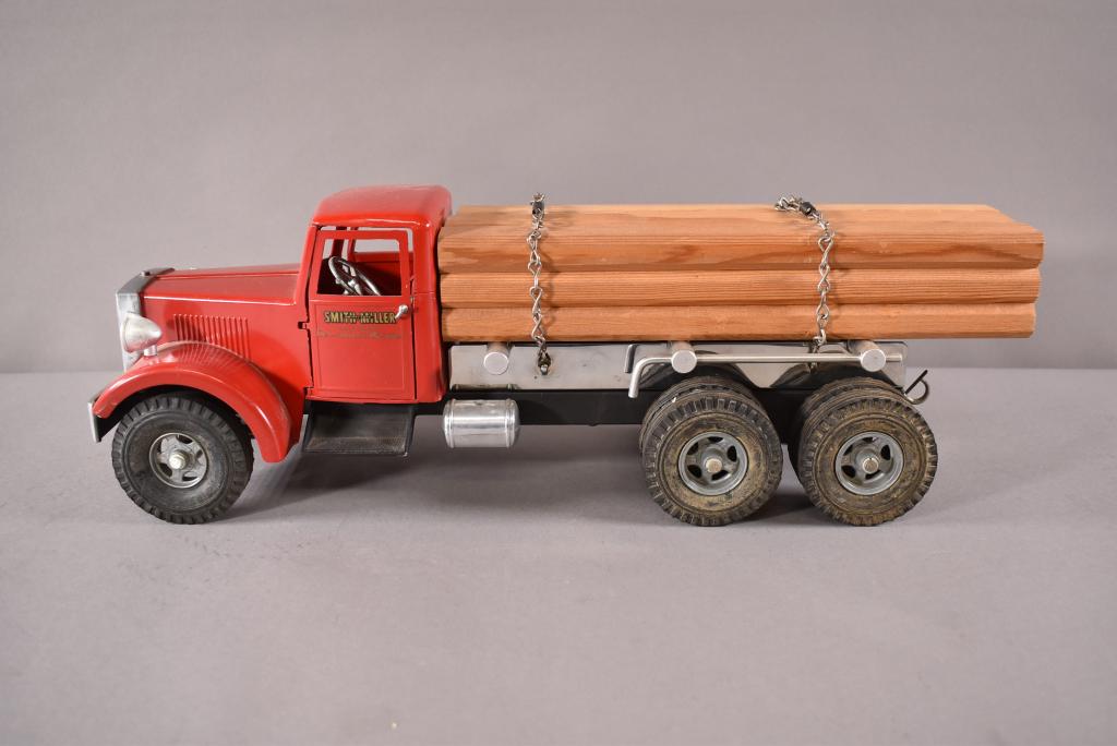 SMITH MILLER AUTOCAR 10 WHEELER LOG TRUCK (1 of 5)