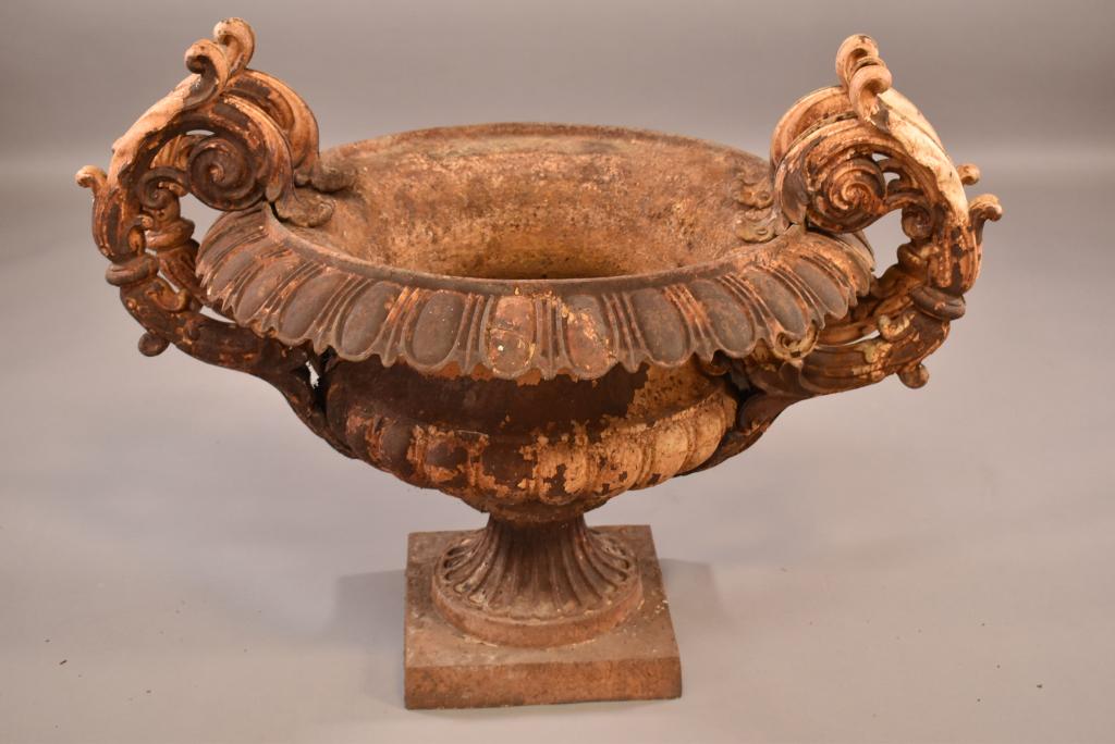 LARGE VICTORIAN CAST IRON GARDEN URN (1 of 6)