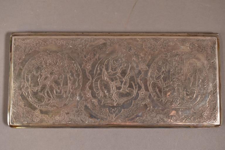 ASIAN MOTIF SILVER HINGED CIGARETTE CASE (1 of 4)