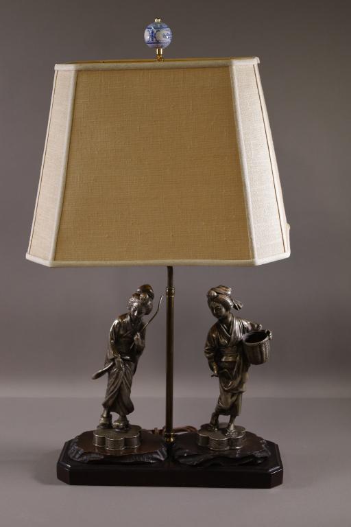 DOUBLE FIGURE JAPANESE TABLE LAMP (1 of 2)
