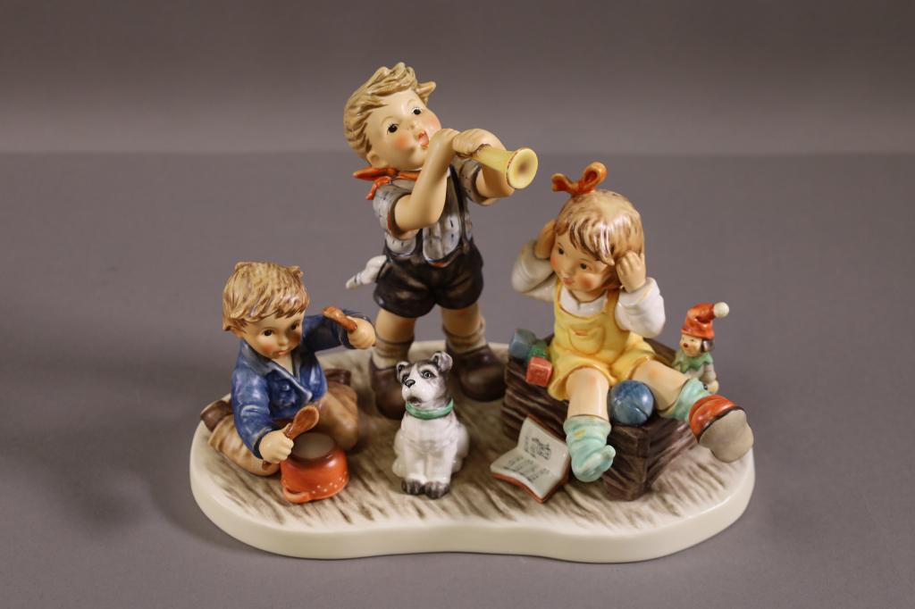 HUMMEL NOISEMAKERS FIGURE (1 of 4)