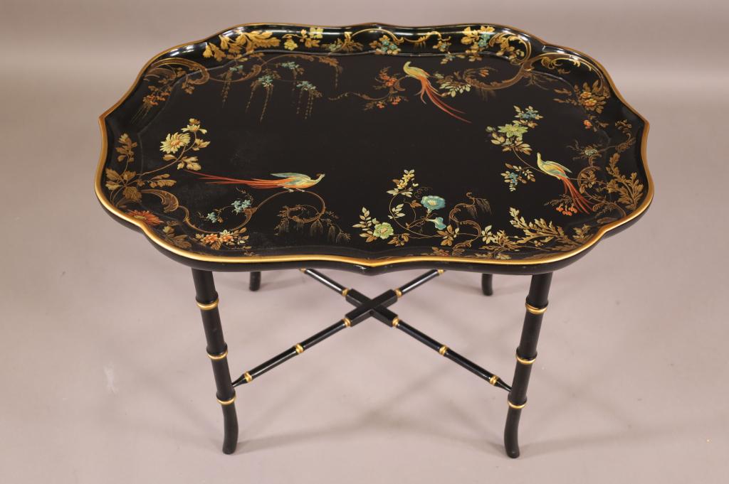 DREXEL FLORAL SIDE TABLE (1 of 4)