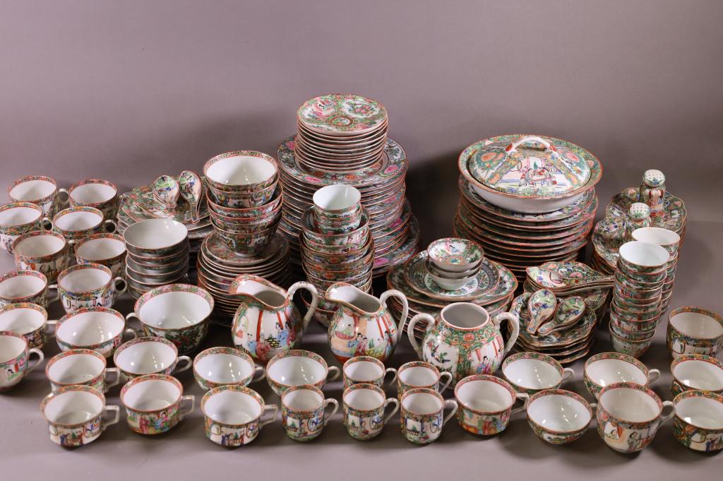 HUGE LOT OF JAPANESE ROSE MEDALLION CHINA (1 of 6)