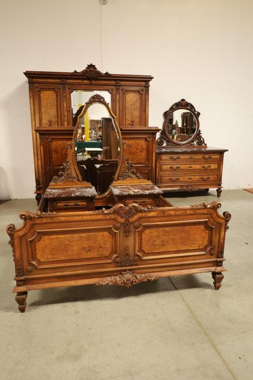 6 PC. 1900'S CARVED ITALIAN BEDROOM SET (1 of 4)