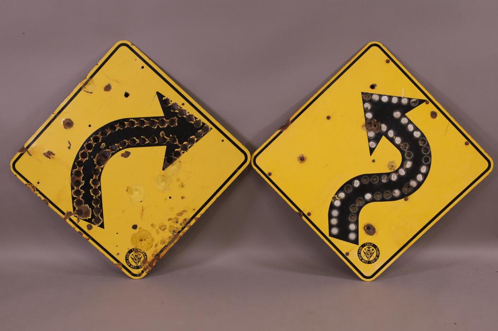 2 CALIFORNIA DIV OF HIGHWAYS CURVE SSP SIGNS (1 of 2)