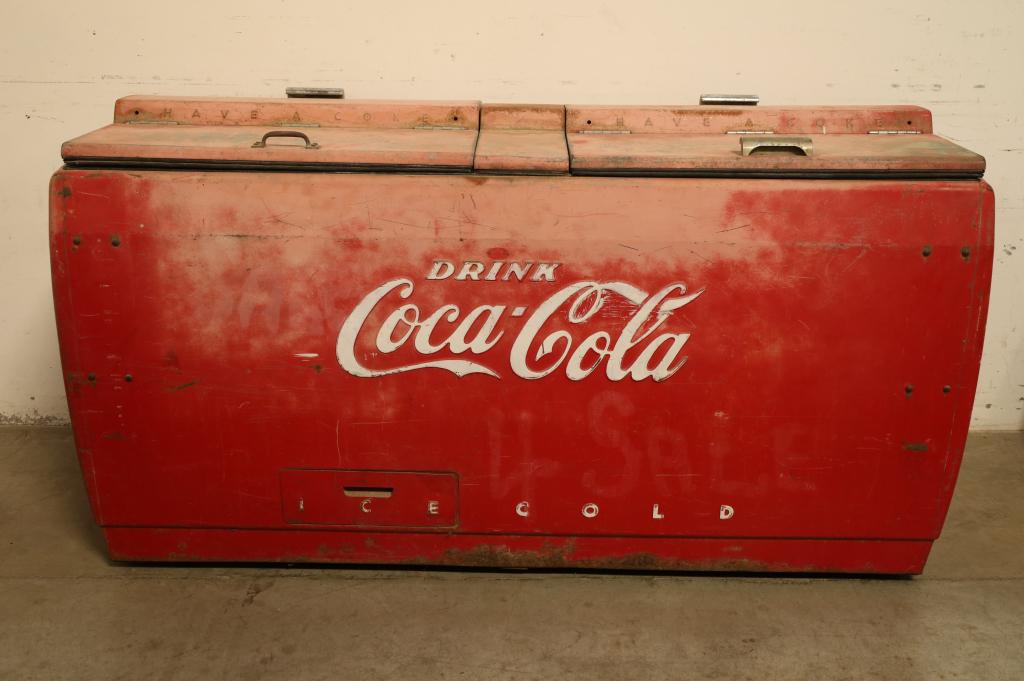 LARGE COCA COLA COOLER (1 of 7)
