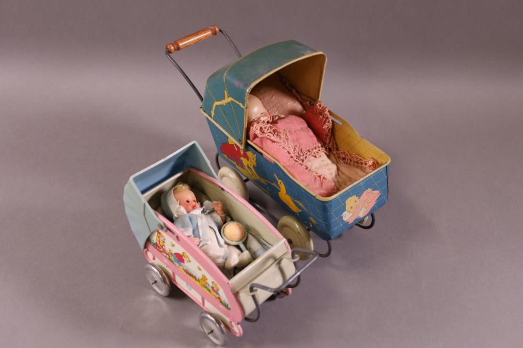 2 TIN LITHO DOLL BUGGY TOYS (1 of 3)