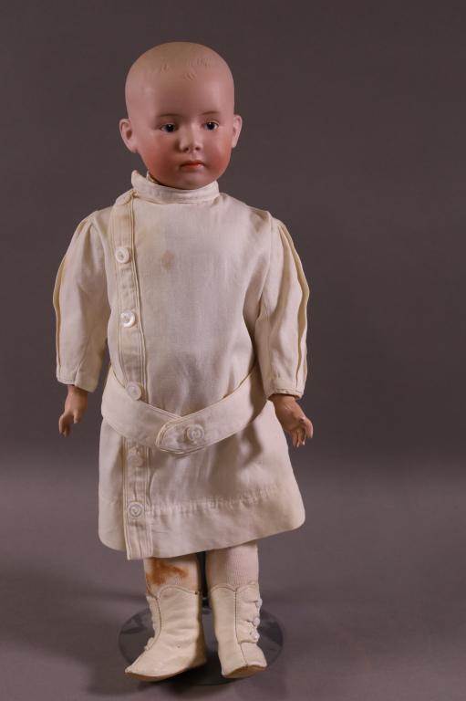 ANTIQUE GERMAN PORCELAIN DOLL (1 of 3)