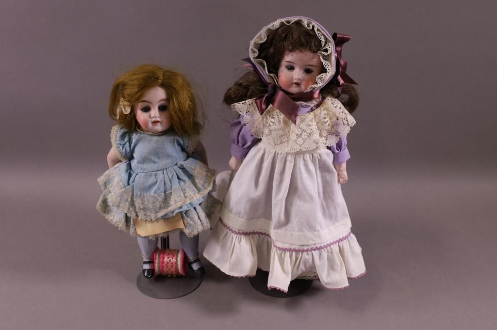 2 GERMAN PORCELAIN DOLLS (1 of 5)