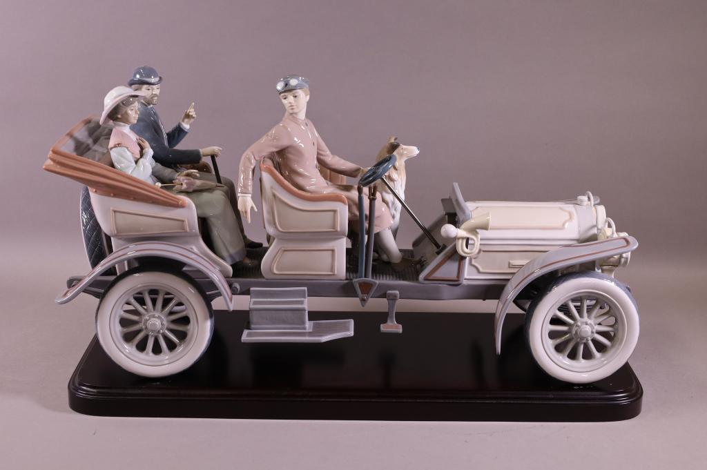 LARGE LLADRO "WHERE TO SIR?" SIGURE (1 of 5)