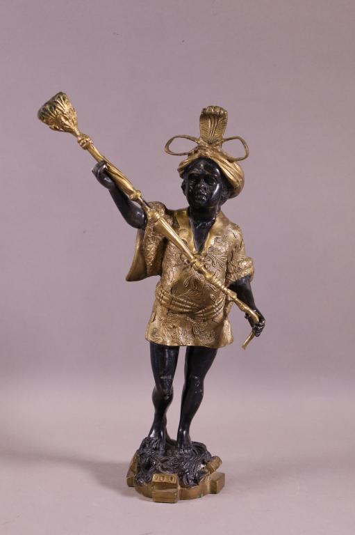 CONTEMPORARY BRONZE STATUE (1 of 2)