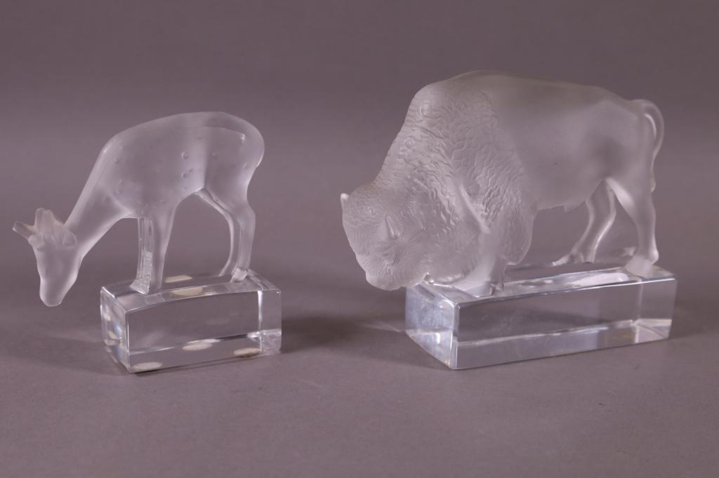 2 LALIQUE ANIMAL PAPER WEIGHTS (1 of 6)