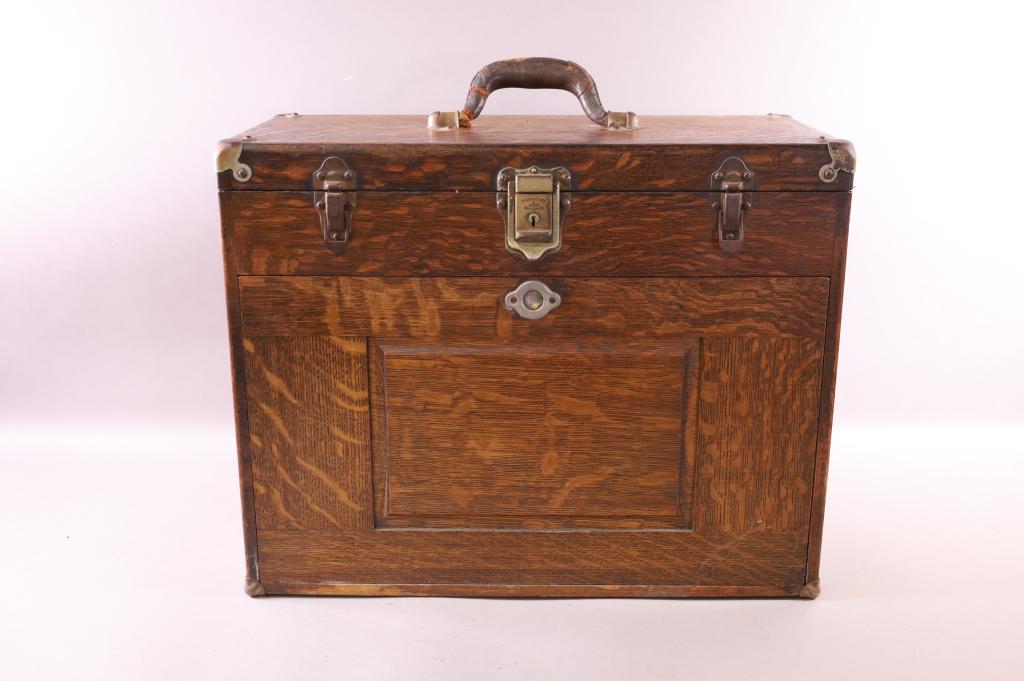 1900'S AM. OAK MACHINIST'S TOOL BOX (1 of 5)