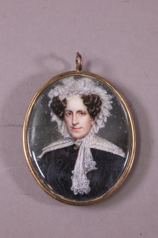 VICTORIAN MOURNING PIN (1 of 2)