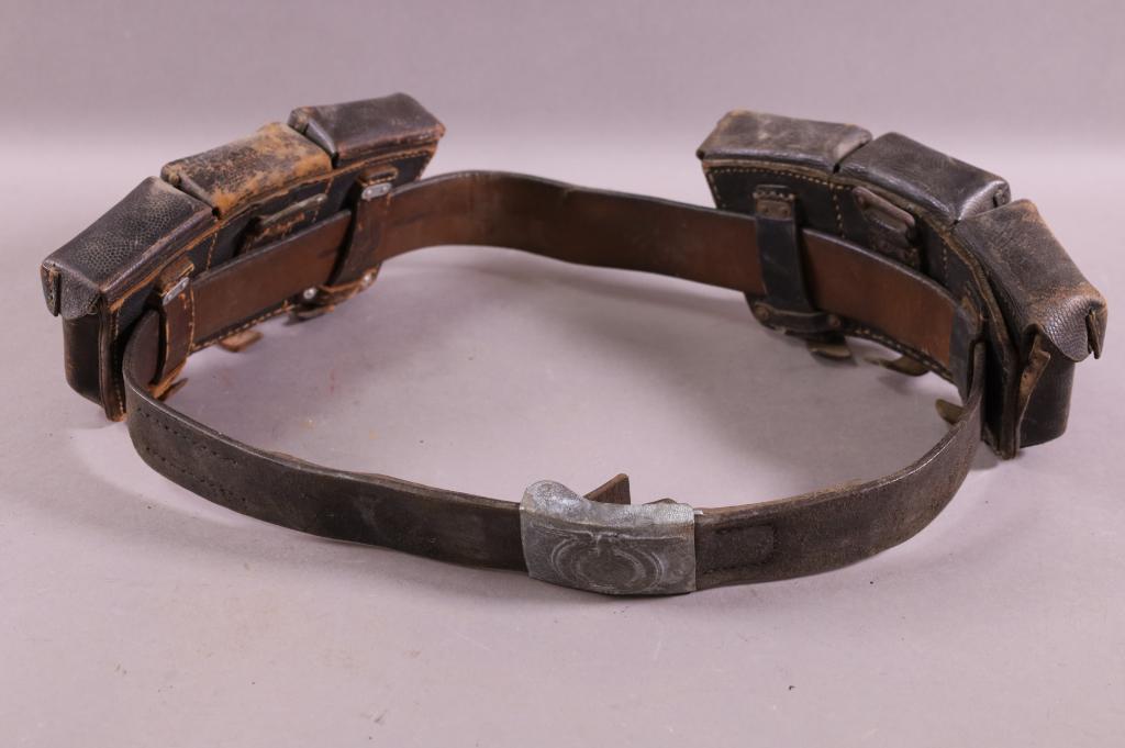 WWII GERMAN LEATHER AMMO BELT (1 of 4)