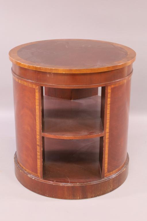 Round Mahogany Book Shelf End Table 0161 On Mar 26 2022 Redlands Antique Auction In Ca Round Mahogany Book Shelf End Table, Round Bookcase End Table