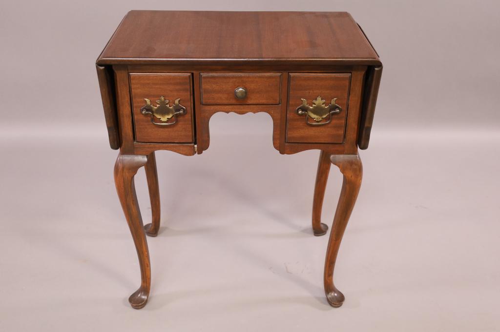 DROP SIDE 3 DRAWER STAND (1 of 3)