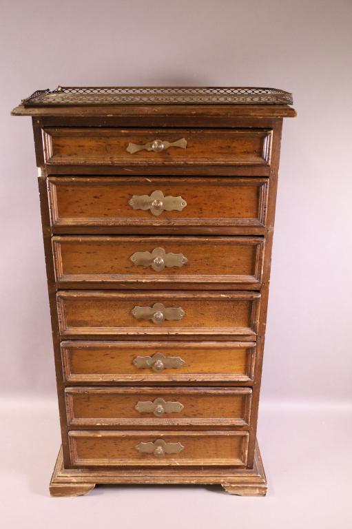 SMALL ITALIAN? 7 DRAWER JEWELRY CHEST (1 of 6)