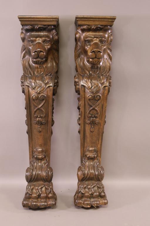 PAIR OF HEAVY CARVED WOOD LIONS (1 of 5)