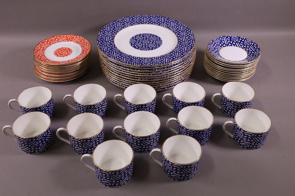36 PIECES COALPORT FRETWORK CHINA (1 of 5)