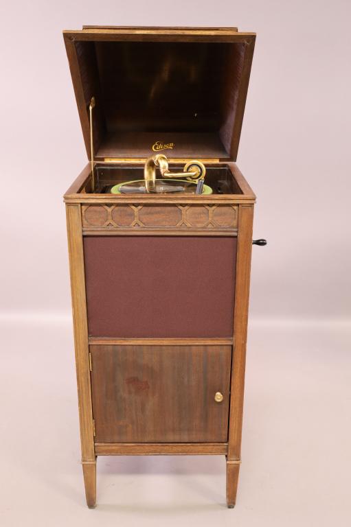 FLOOR MODEL EDISON S19 VICTROLA (1 of 9)