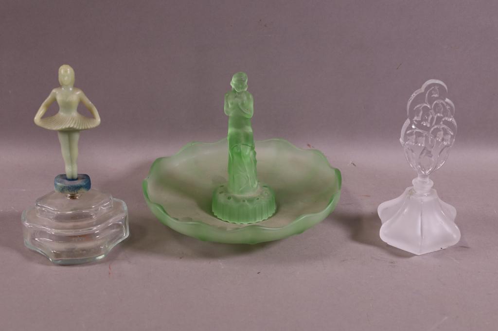 3 GLASS & PLASTIC TABLE ITEMS (1 of 4)