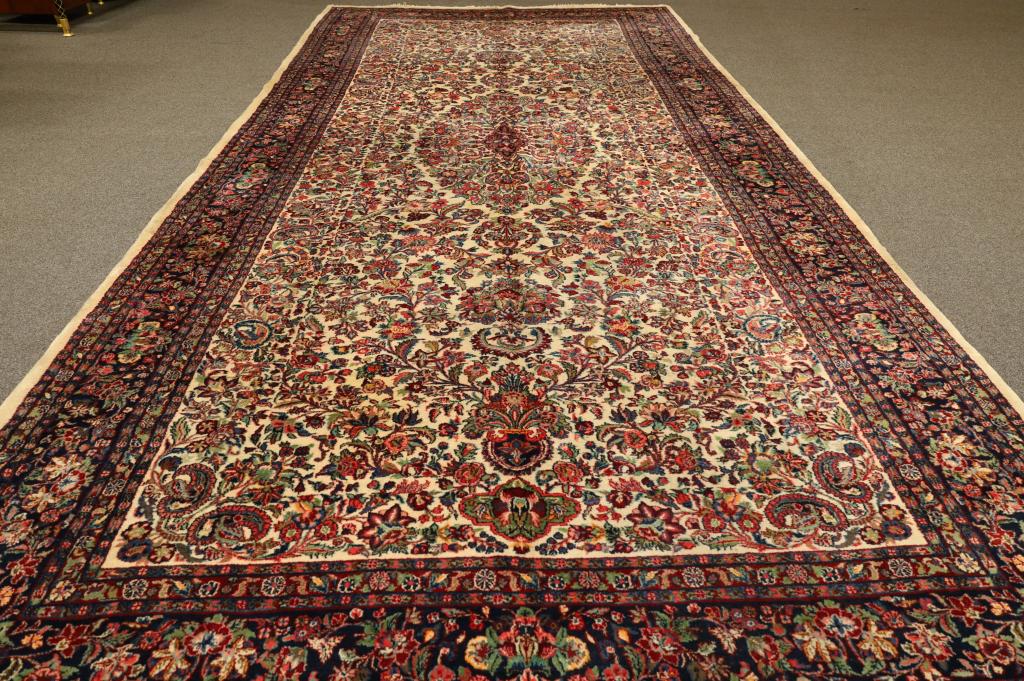 APPROX 19' x 9' HANDMADE PERSIAN RUG (1 of 14)