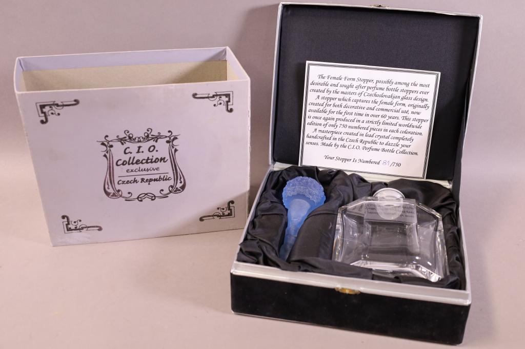 CZECHOSLOVAKIAN PERFUME BOTTLE (1 of 4)