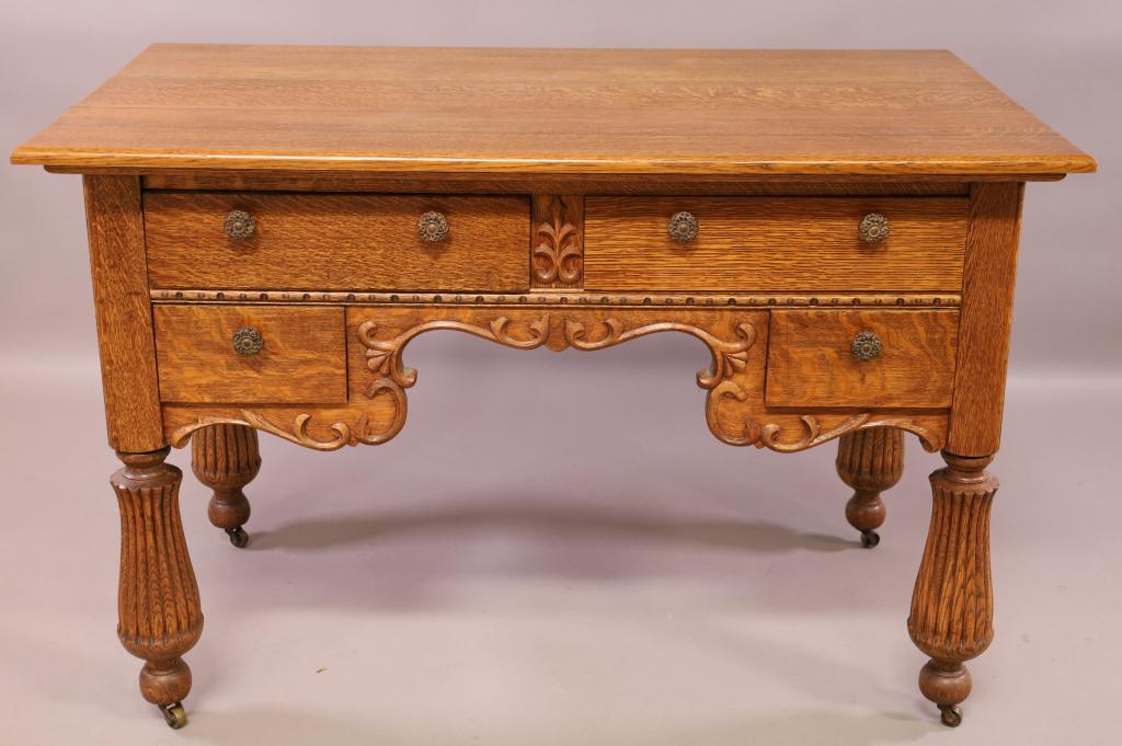 1900'S AMERICAN OAK 4 DRAWER DESK (1 of 5)