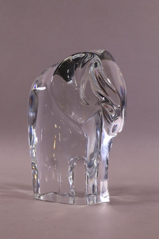 ORREFORS CRYSTAL ELEPHANT (1 of 4)