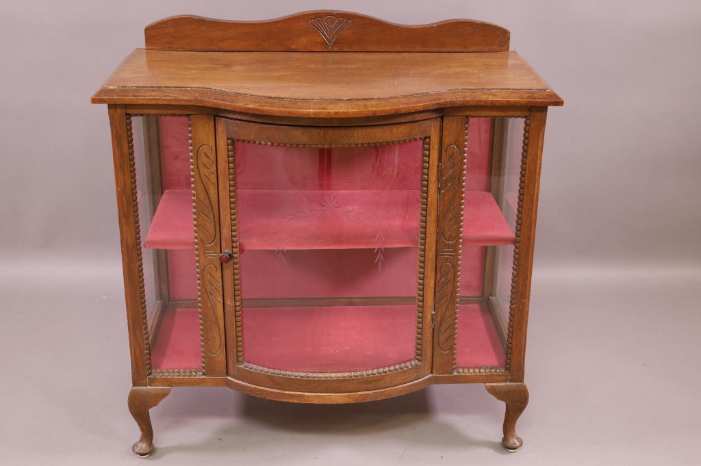 ANTIQUE SINGLE DOOR OAK VITRINE OR TEA CABINET (1 of 5)