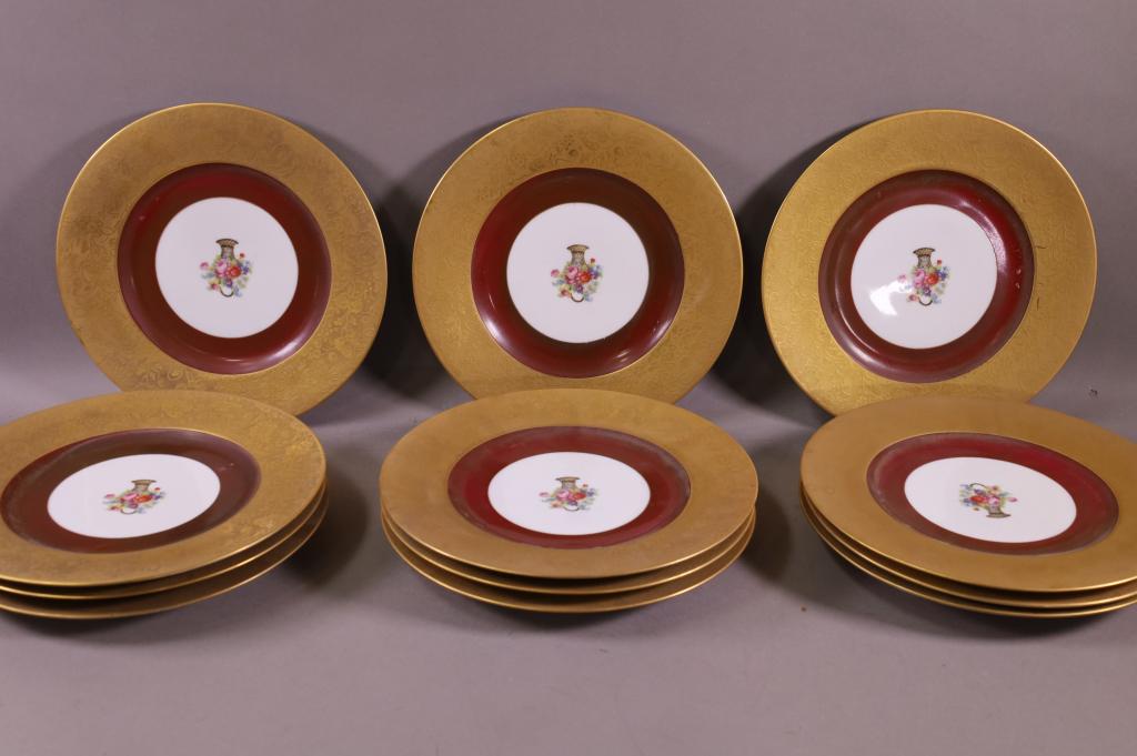 SET OF 12 HUTSCHENREUTHER PLATES (1 of 3)